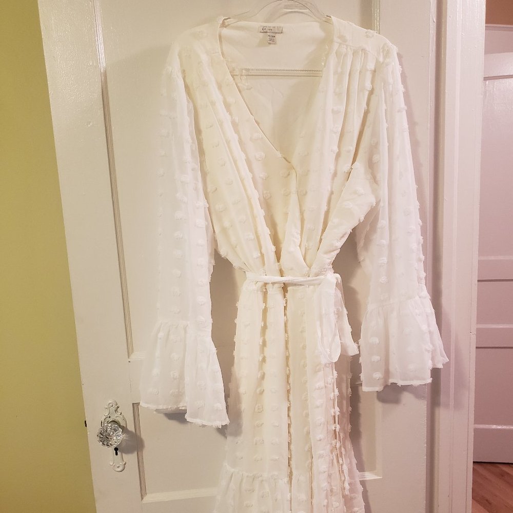 CATOS (Est 1946) Swiss Dot White Wrap Dress 26/28W